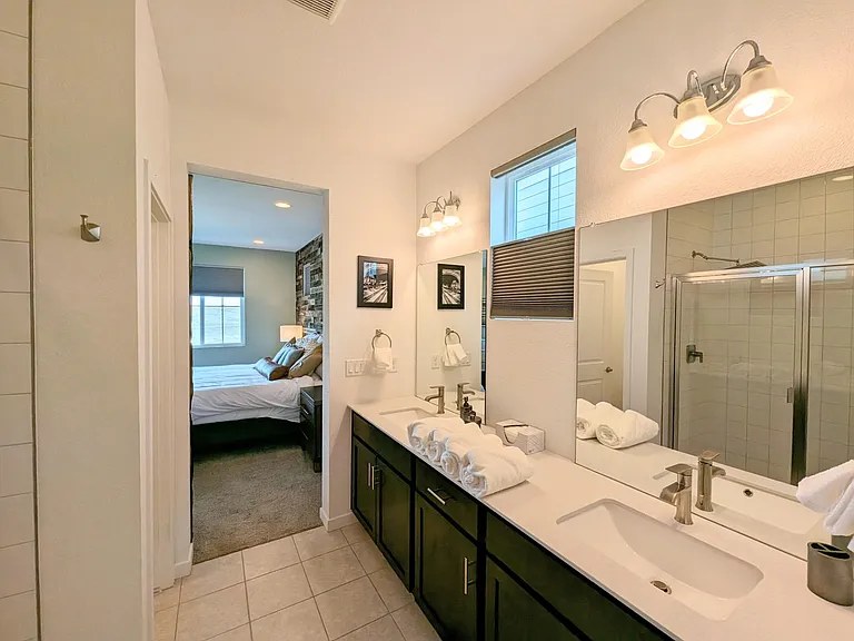 Master bath: double vanity & walk-in shower